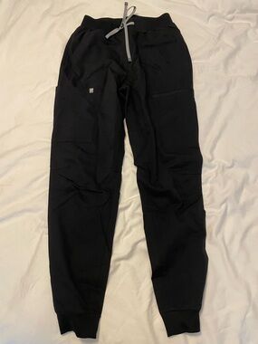 Women’s Fabletics Scrub Pants